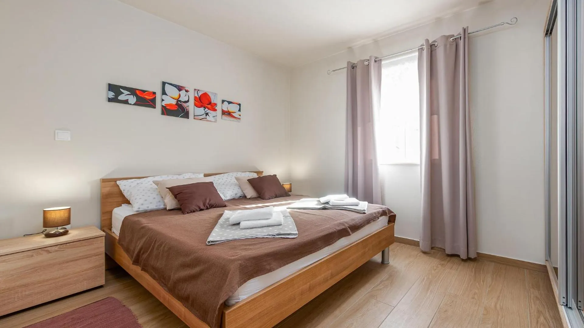1 Bedroom Amazing Apartment In Vir 0*,  Chorvatsko