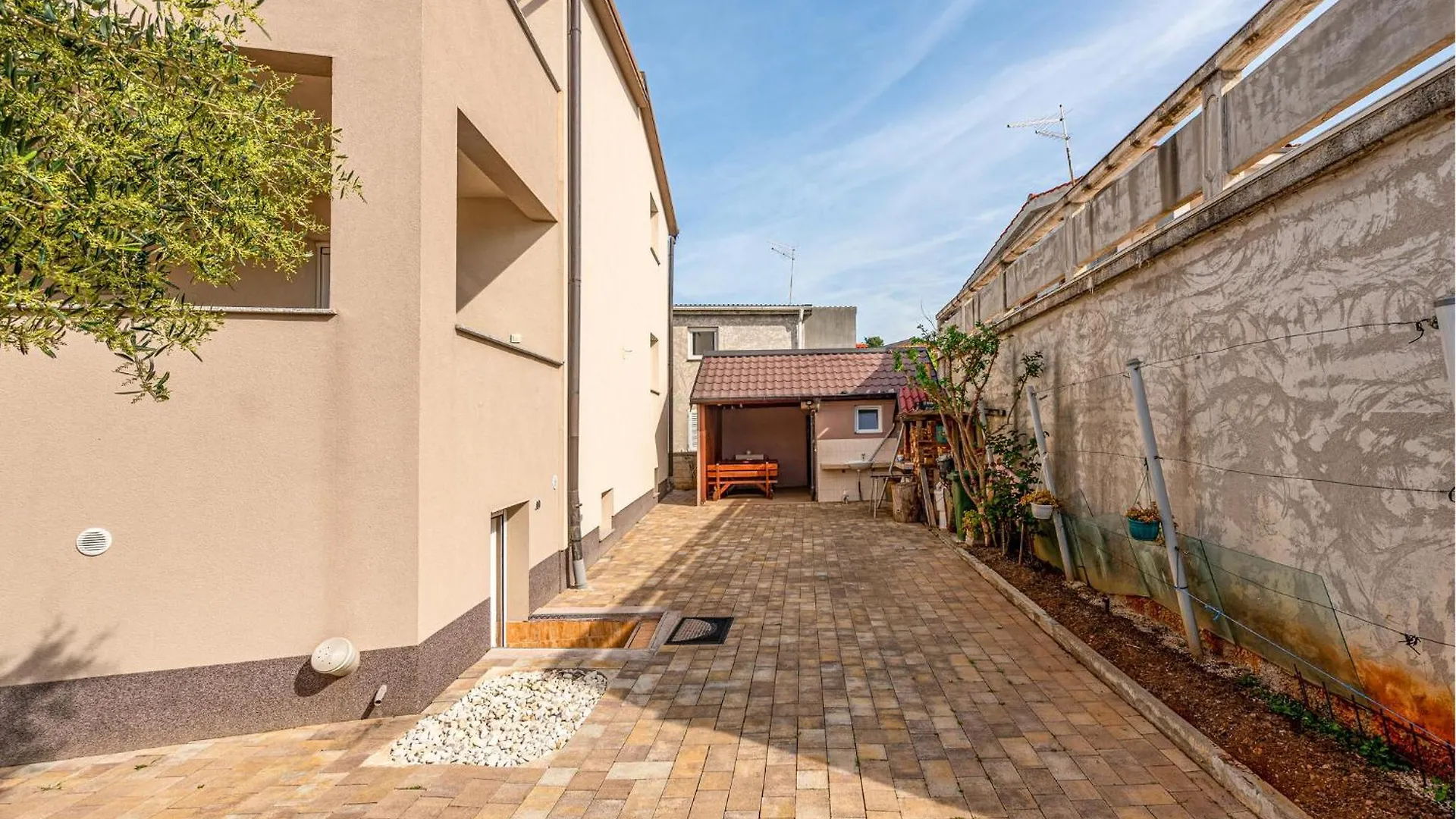1 Bedroom Amazing Apartment In Vir Chorvatsko